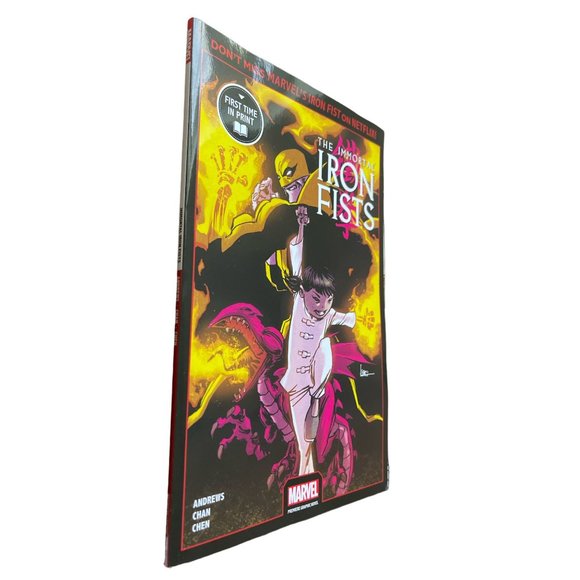 The Immortal Iron Fists Kaare Andrews Marvel 2017 Graphic Novel - Picture 3 of 4